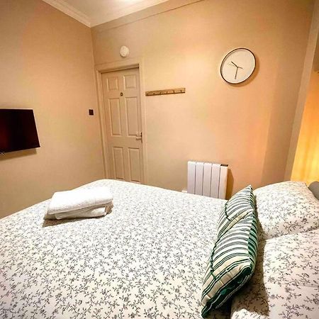 Newly Refurbished, Central Apartment With Permit Parking Bath Zewnętrze zdjęcie
